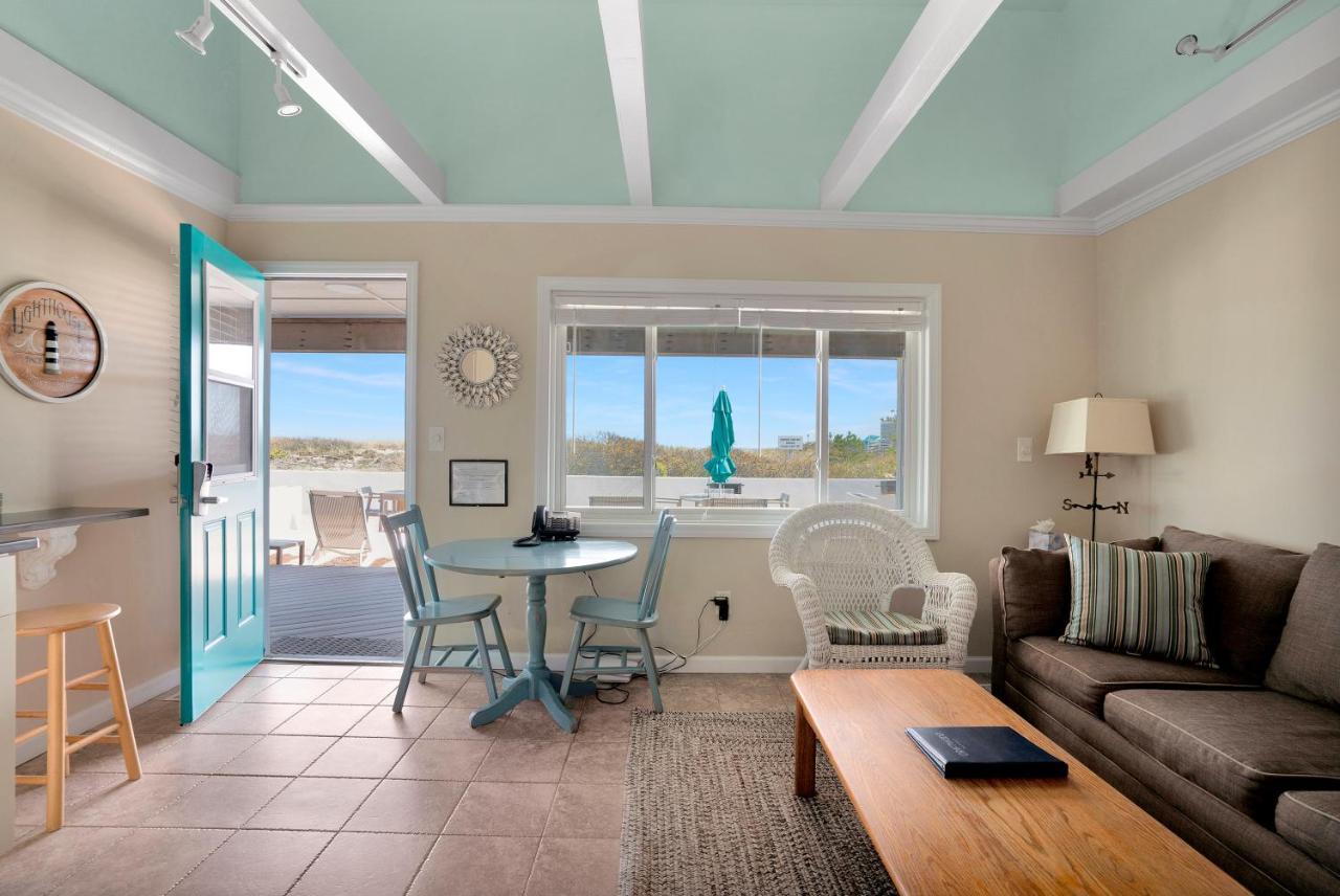 Resort Driftwood On The Ocean Montauk