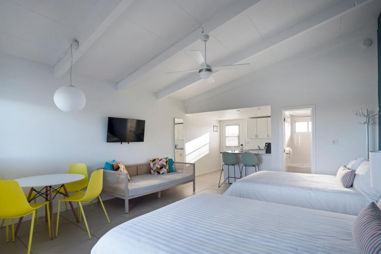 Driftwood On The Ocean Resort